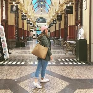 Meet your Posher, Karenn